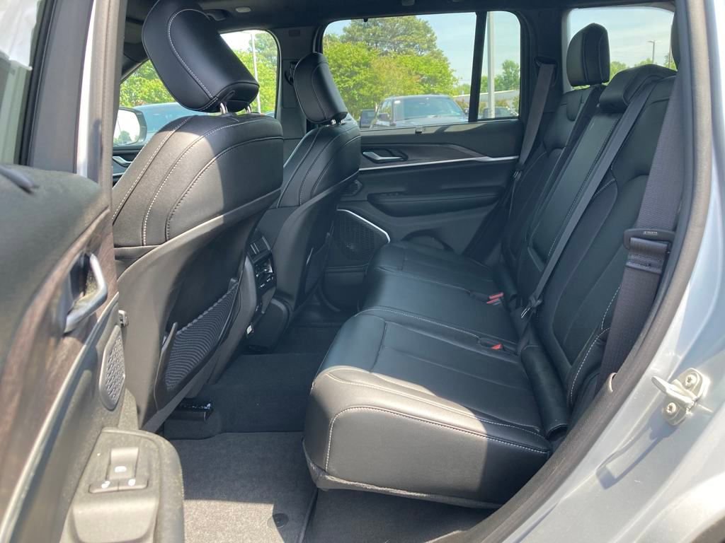 New 2024 Jeep Grand Cherokee Limited 4xe w/ Luxury Tech Group II image 26