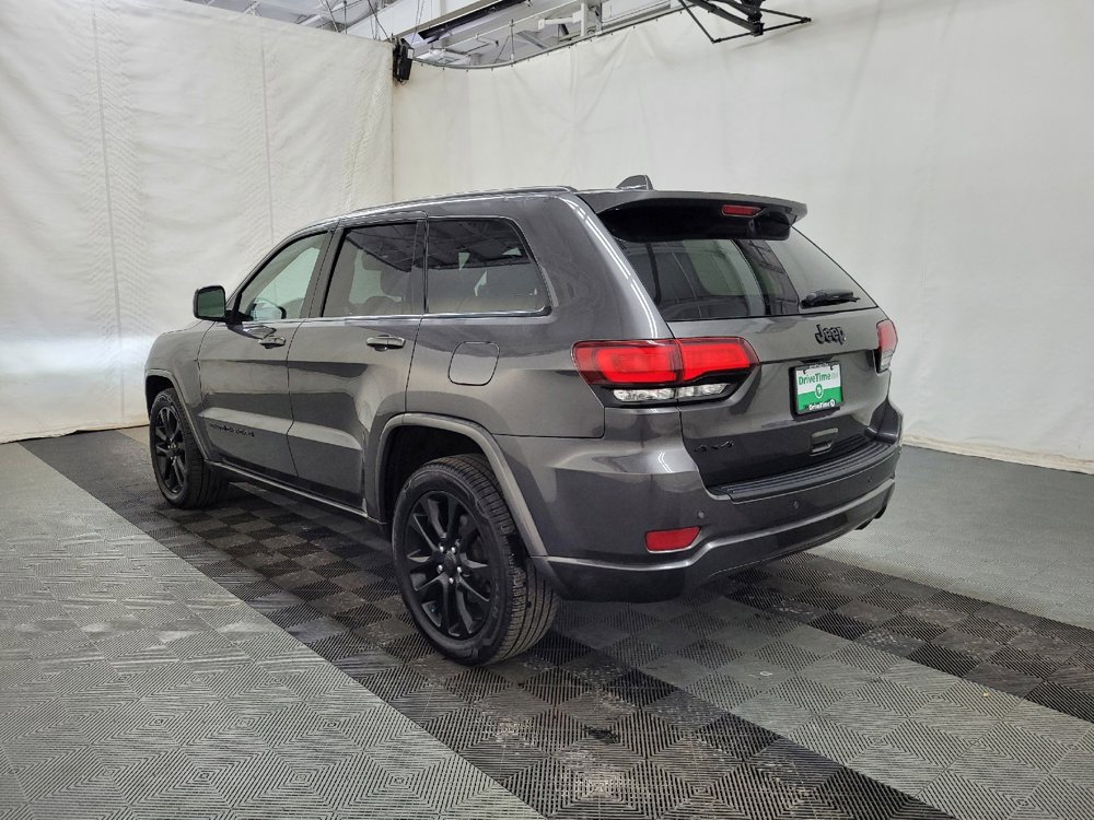 Used 2020 Jeep Grand Cherokee Altitude image 5