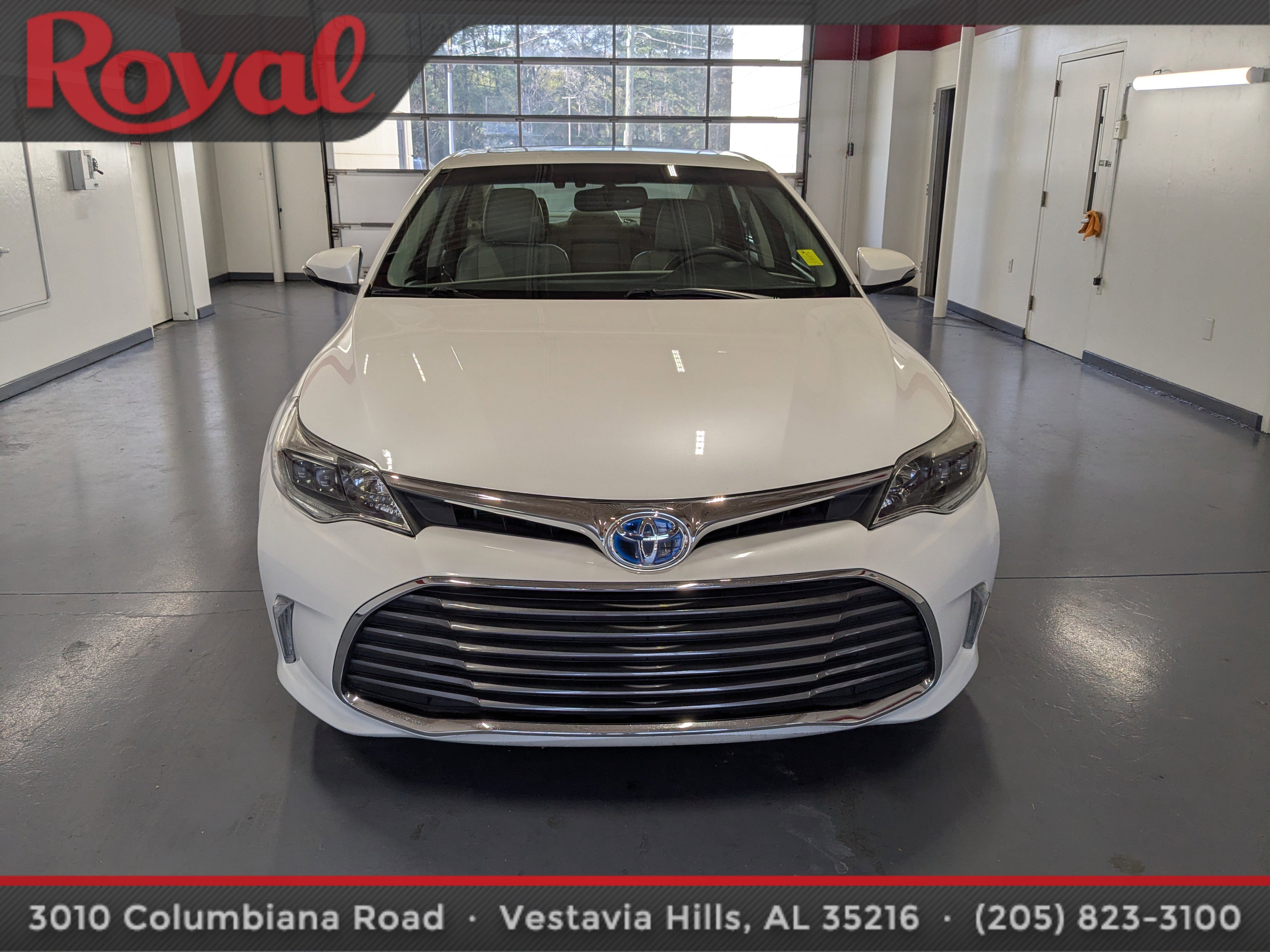 Used 2016 Toyota Avalon Limited image 6