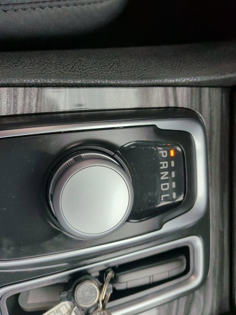 Used 2022 Chrysler 300 Touring w/ Sport Appearance Package image 23