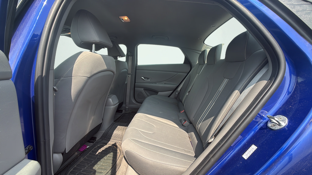 Used 2023 Hyundai Elantra SEL w/ Cargo Package FWD image 33