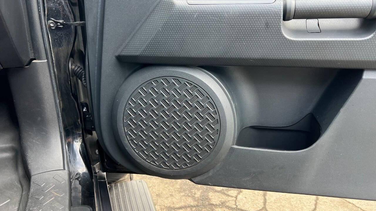 Used 2009 Toyota FJ Cruiser 2WD image 26