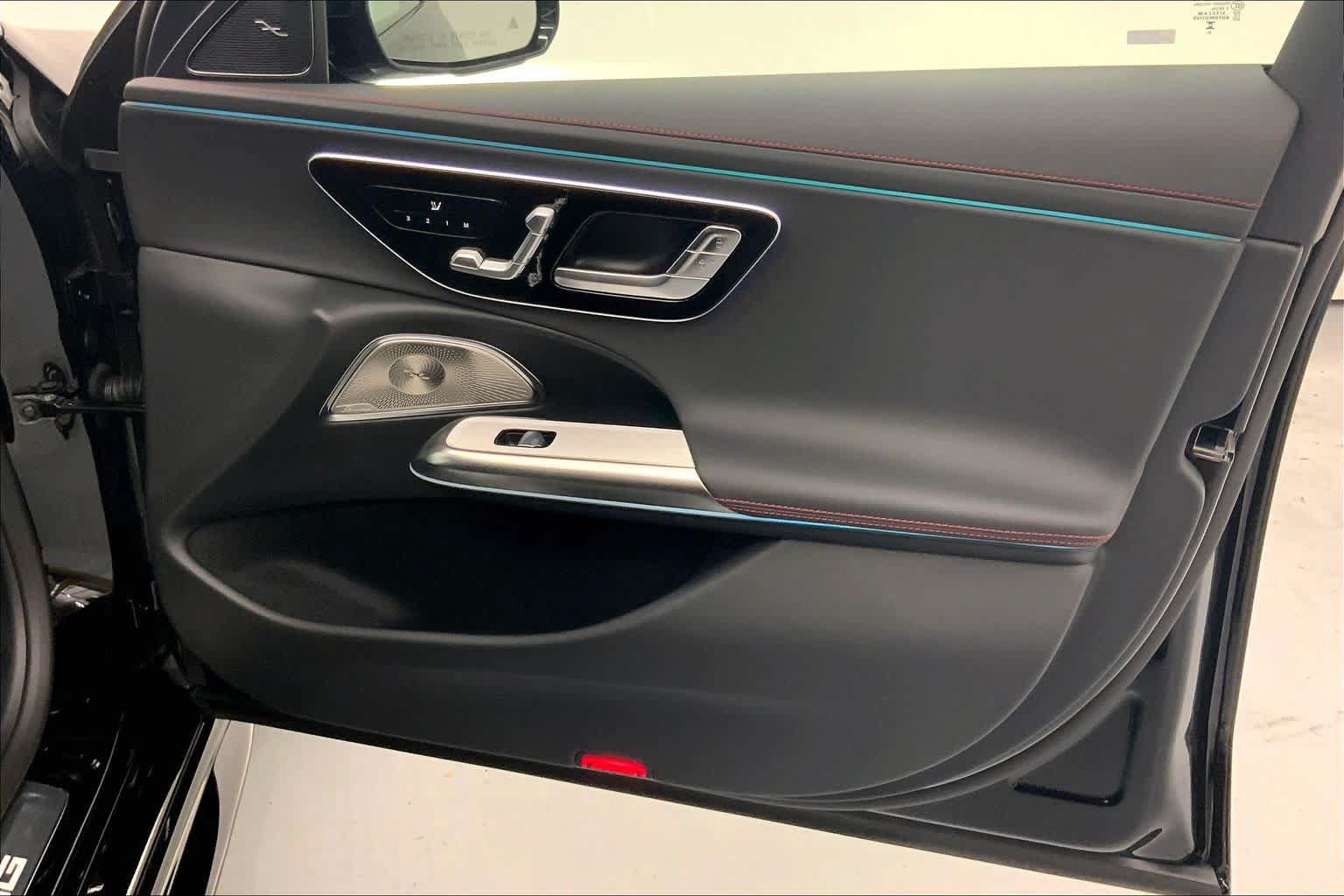 New 2026 Mercedes-Benz E 53 AMG e 4MATIC Sedan image 11
