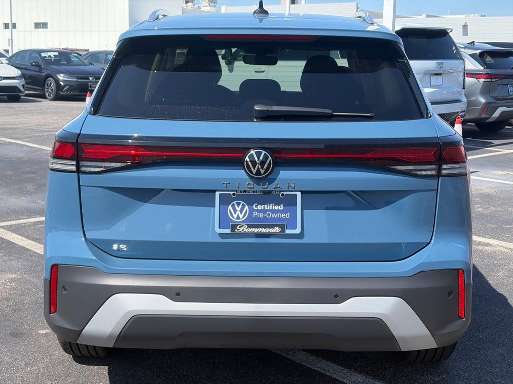 Certified 2026 Volkswagen Tiguan SE FWD image 6