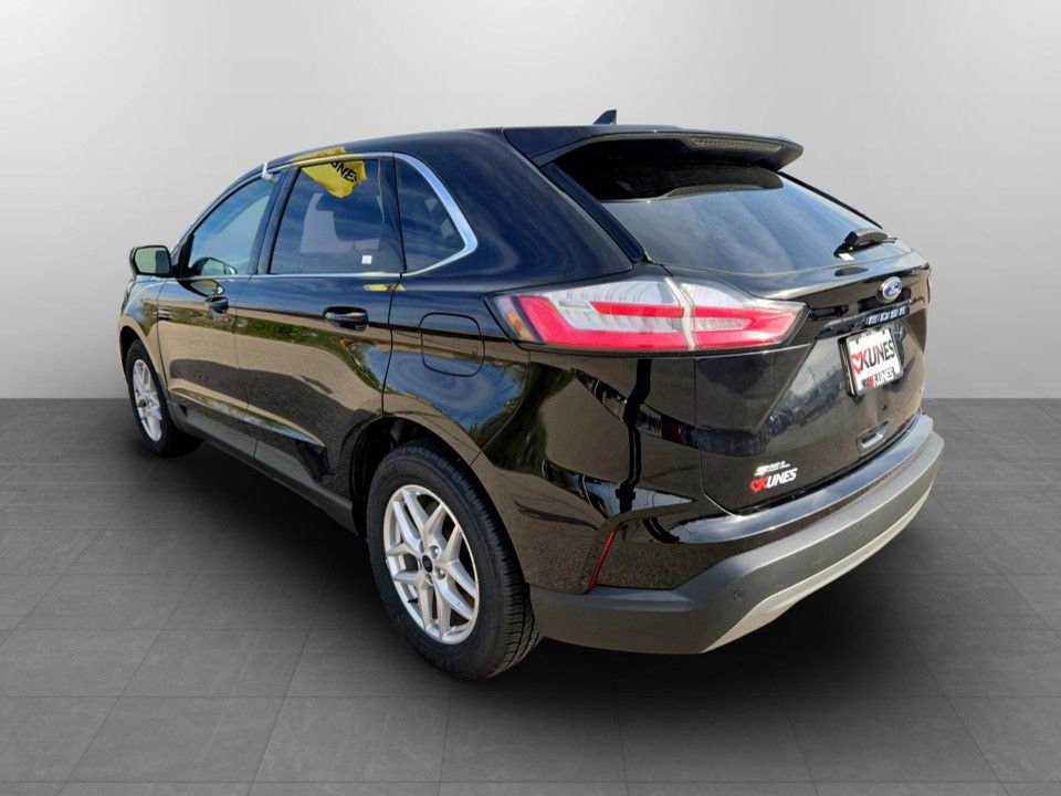 Used 2023 Ford Edge SEL AWD/4WD image 9