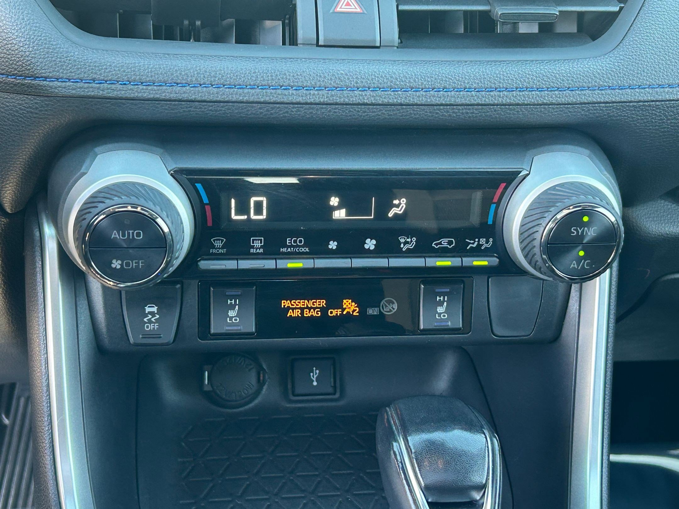 Certified 2022 Toyota RAV4 SE image 21