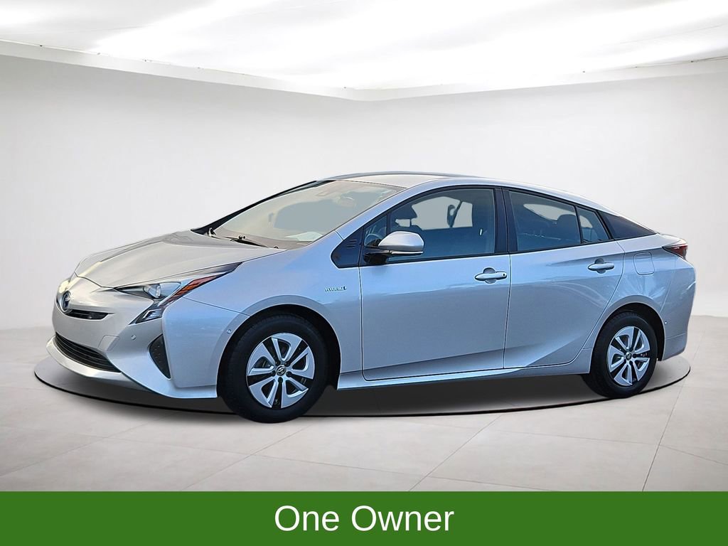 Used 2018 Toyota Prius Two image 3