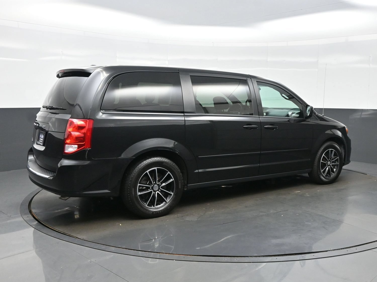 Used 2017 Dodge Grand Caravan GT FWD image 6