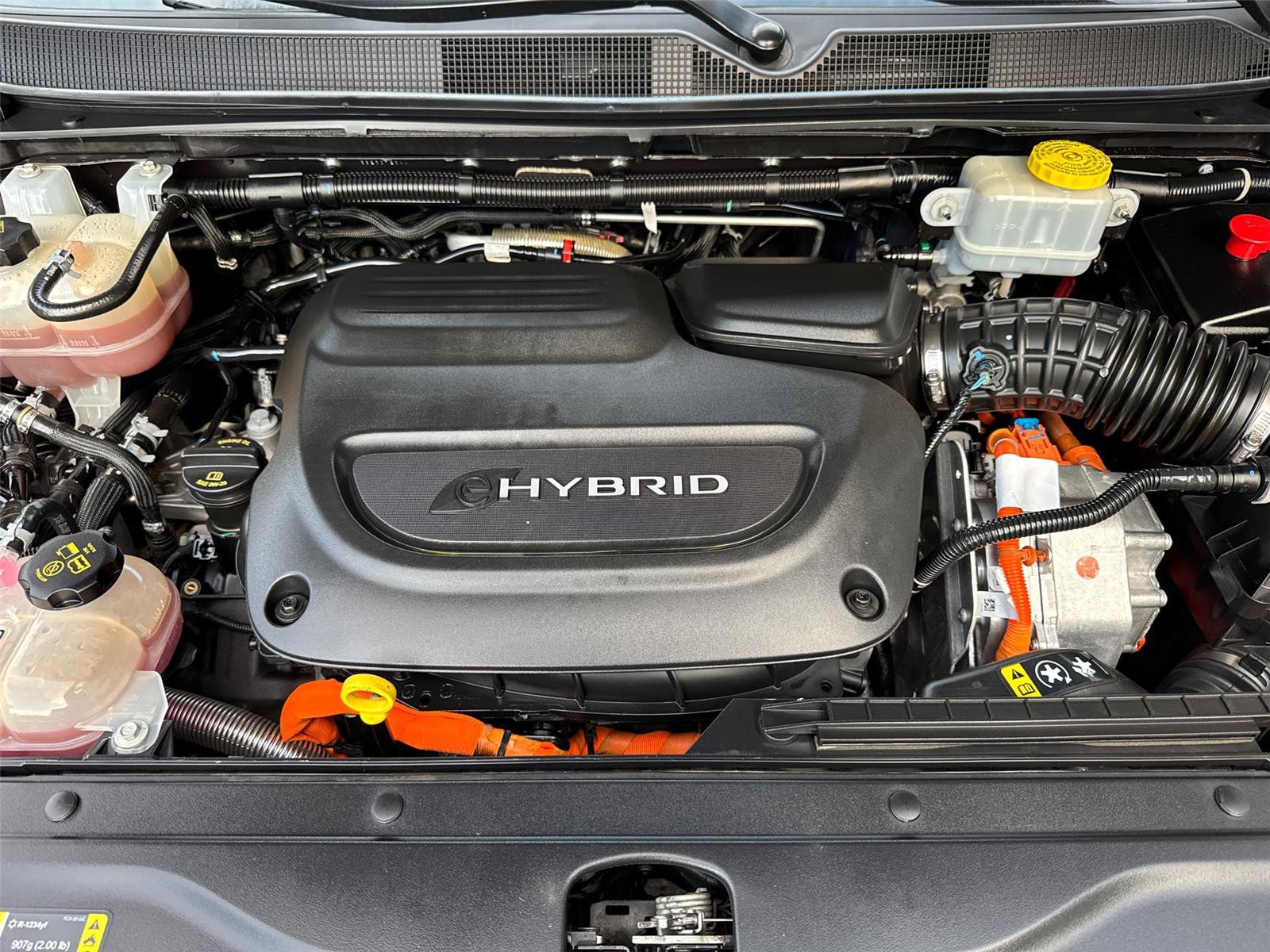 Used 2020 Chrysler Pacifica Limited w/ Advanced Safetytec Group image 8