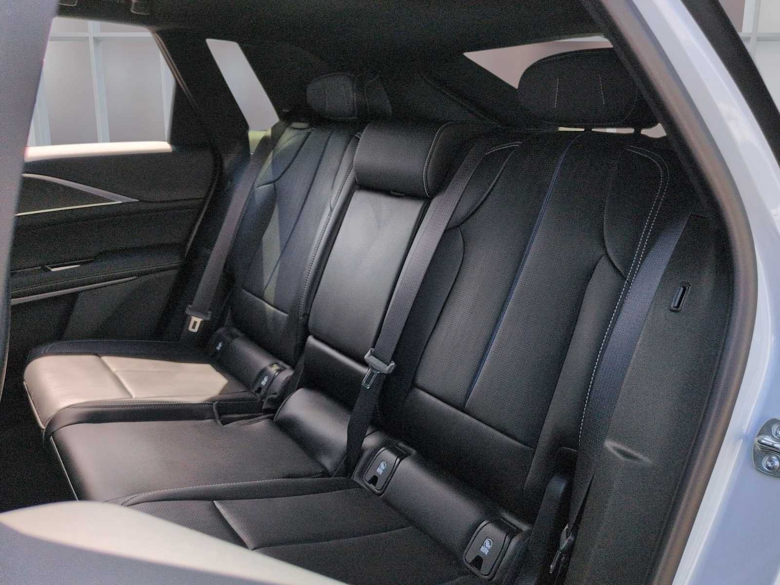 New 2026 Cadillac Lyriq Sport AWD/4WD image 25