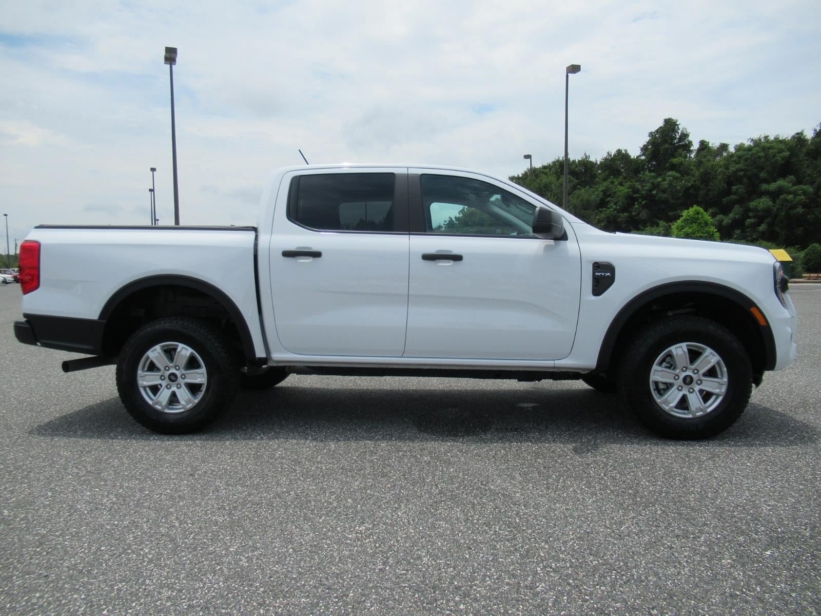 Used 2025 Ford Ranger XL RWD image 2