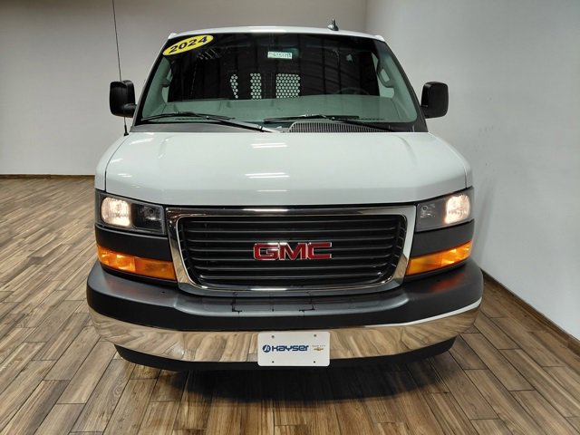 Used 2024 GMC Savana 2500 w/ Driver Convenience Package image 13