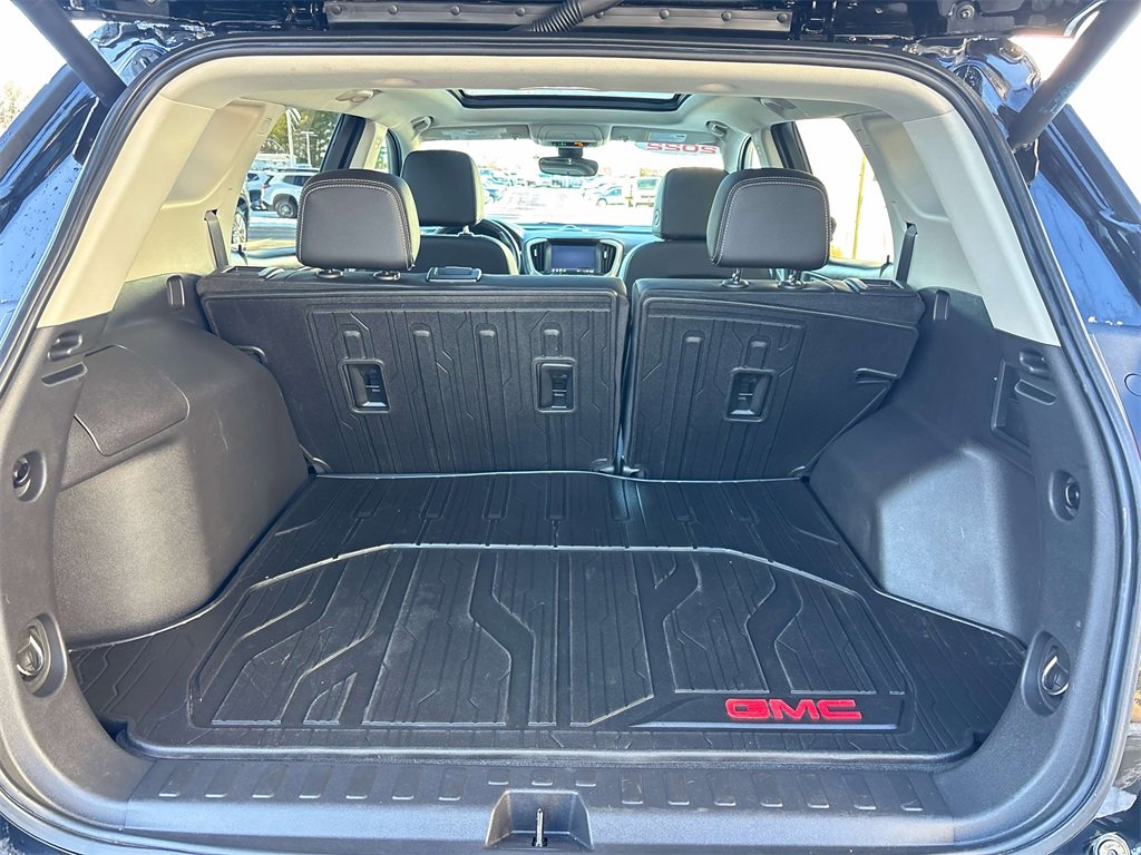 Used 2022 GMC Terrain Denali w/ LPO, Floor Liner Package image 11