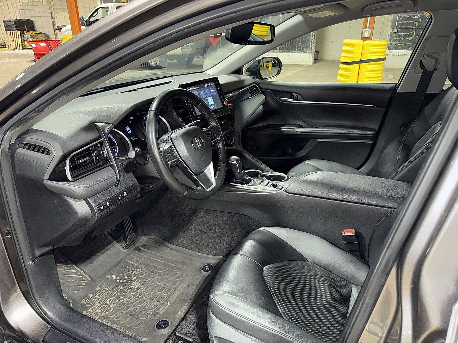 Certified 2023 Toyota Camry XLE FWD image 28