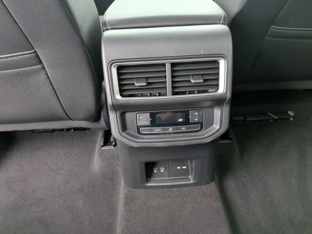 Used 2026 Volkswagen Atlas SE AWD/4WD image 25