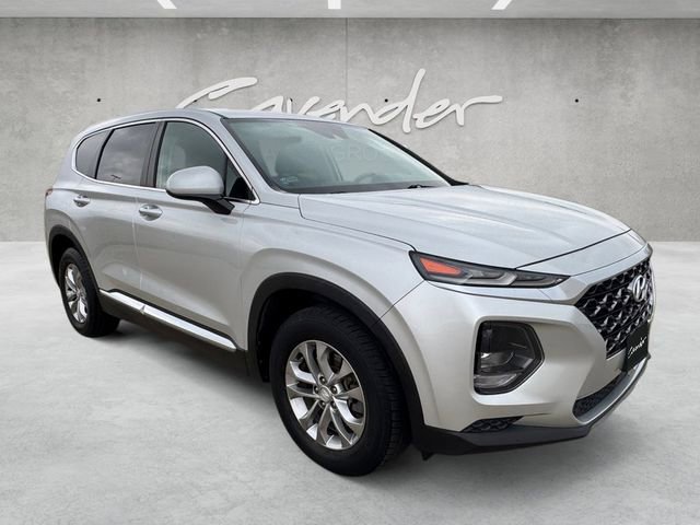 Used 2019 Hyundai Santa Fe SE image 2