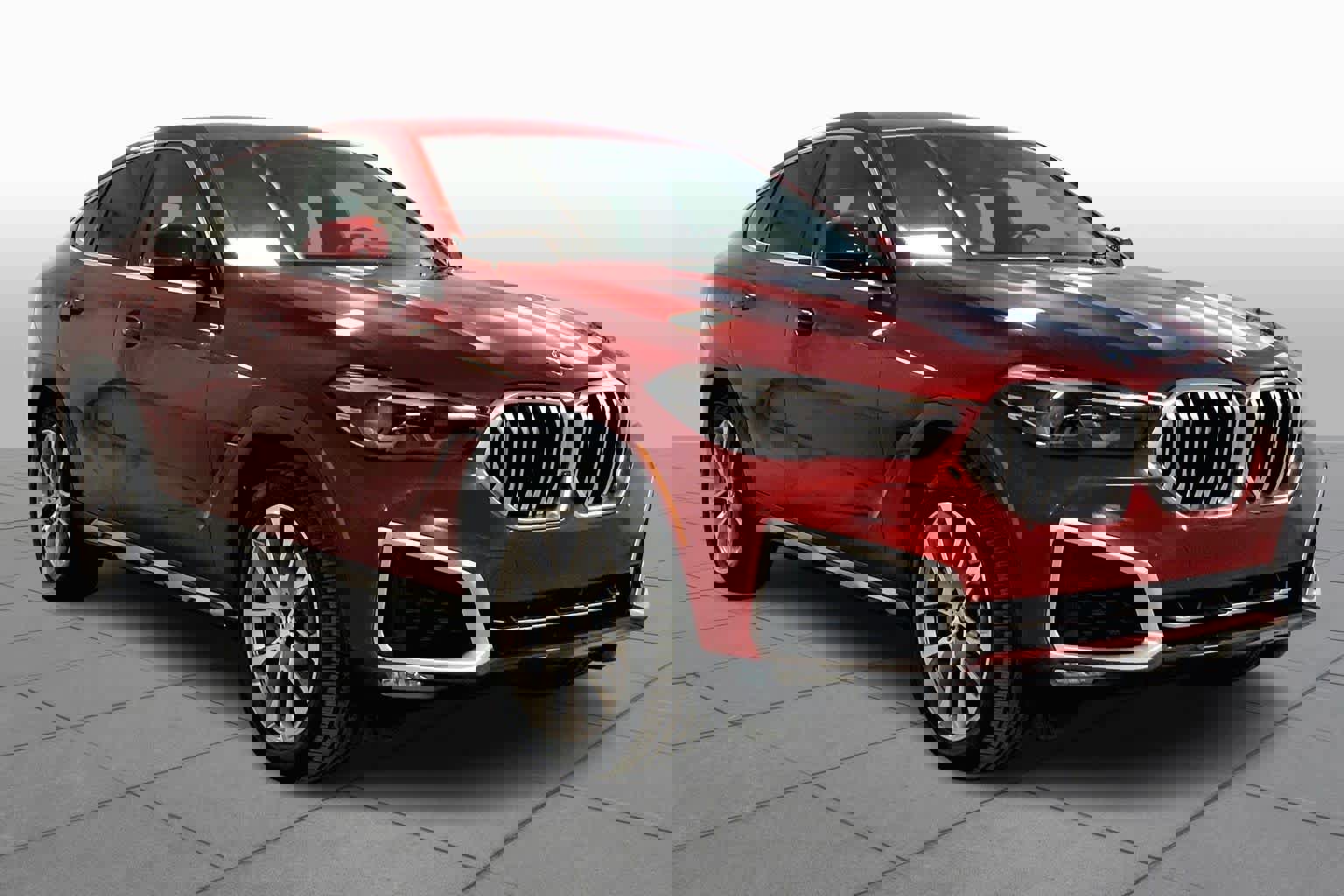 Used 2021 BMW X6 xDrive40i w/ Premium Package image 2