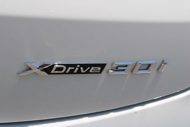 Used 2025 BMW X4 xDrive30i AWD/4WD image 6