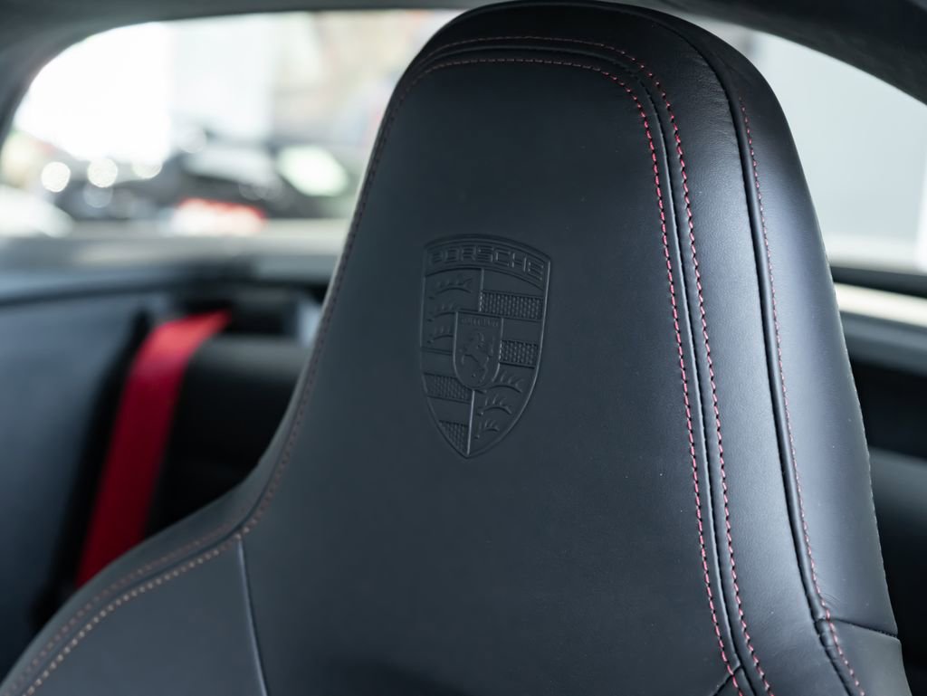Certified 2026 Porsche 911 Targa 4 GTS image 17