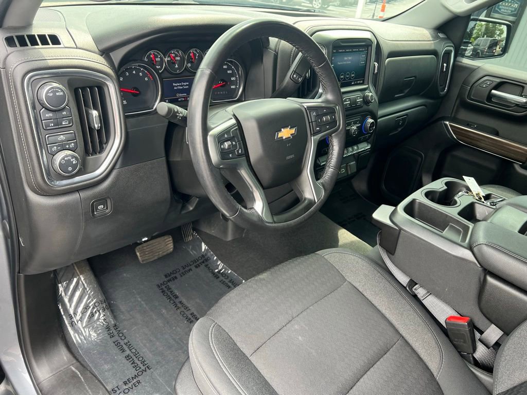 Used 2021 Chevrolet Silverado 1500 LT AWD/4WD image 15