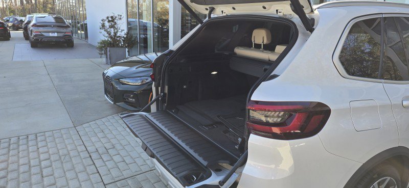 Used 2022 BMW X5 sDrive40i image 23