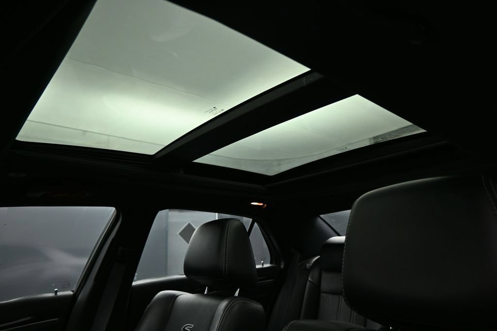 Used 2017 Chrysler 300 S RWD image 12