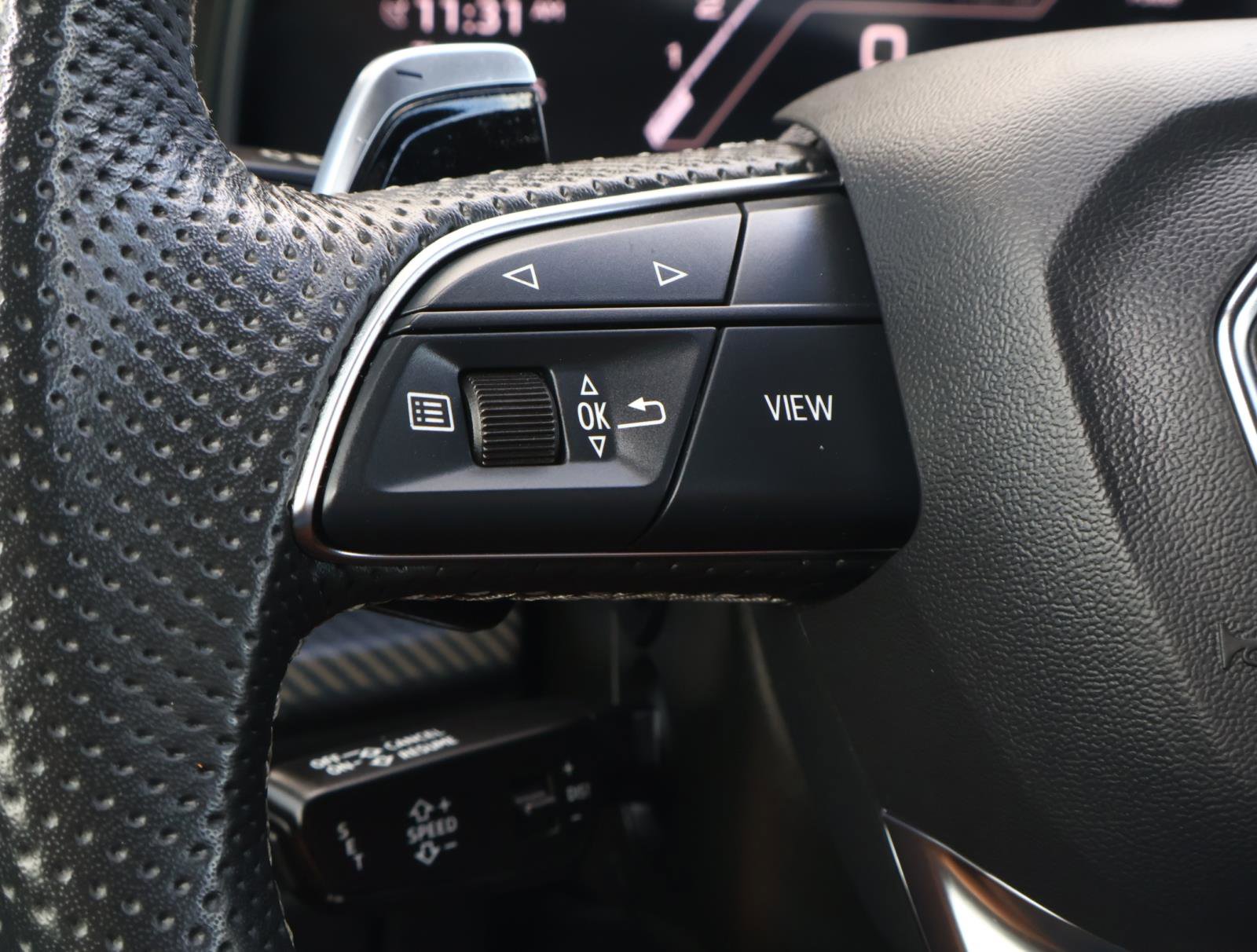 Used 2024 Audi RS Q8 w/ Black Optic Package image 25