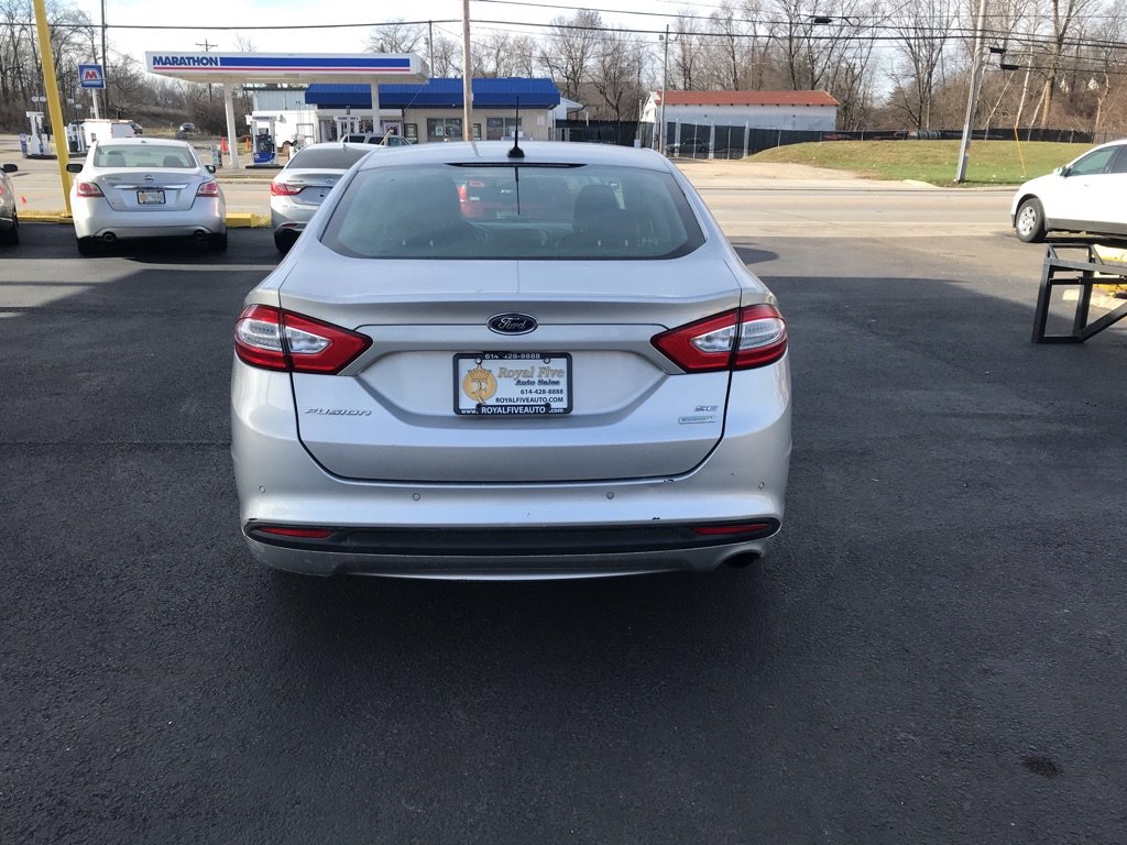 Used 2016 Ford Fusion SE w/ Equipment Group 202A FWD image 8