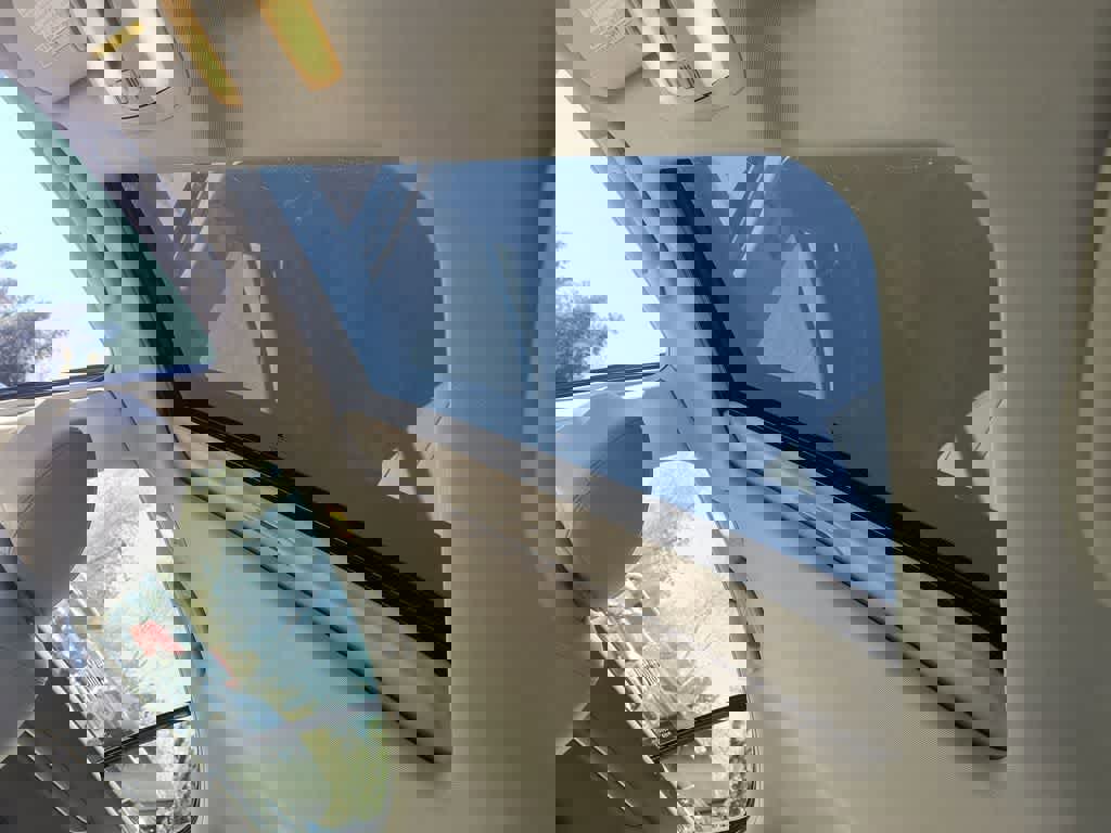 Used 2010 INFINITI G37 Journey w/ Premium Pkg image 22