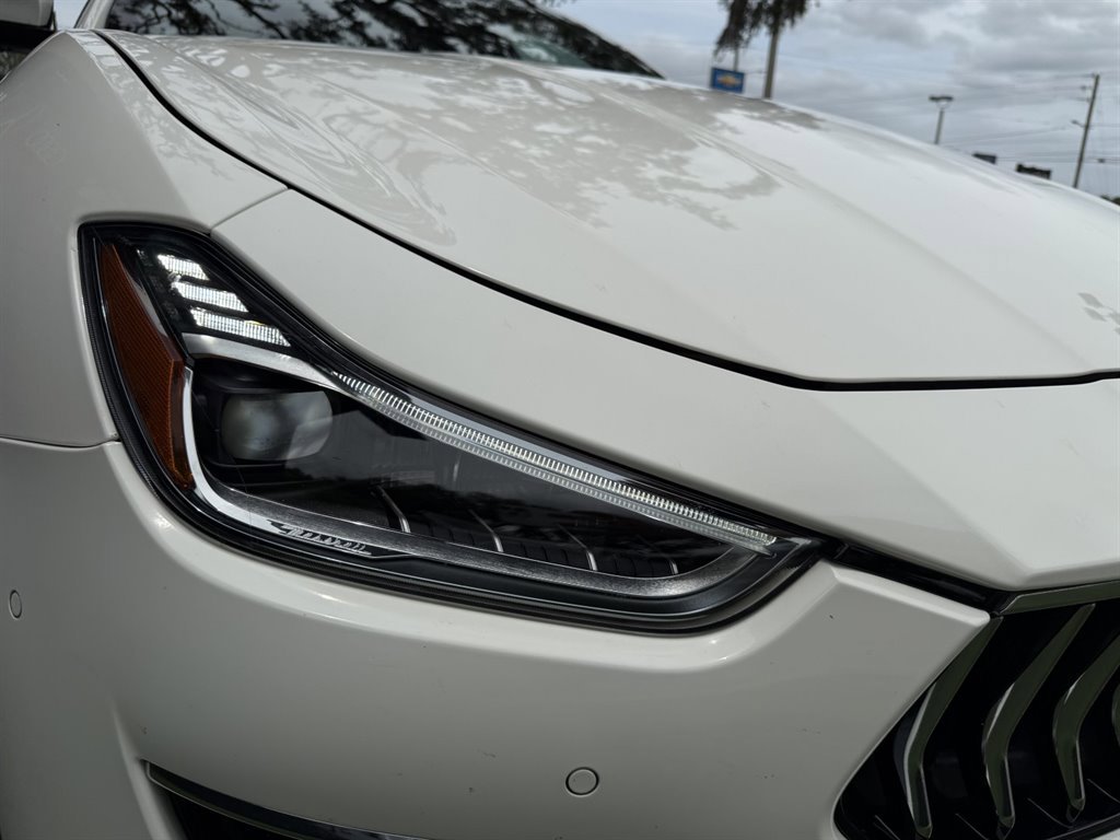 Used 2019 Maserati Ghibli GranLusso RWD image 9