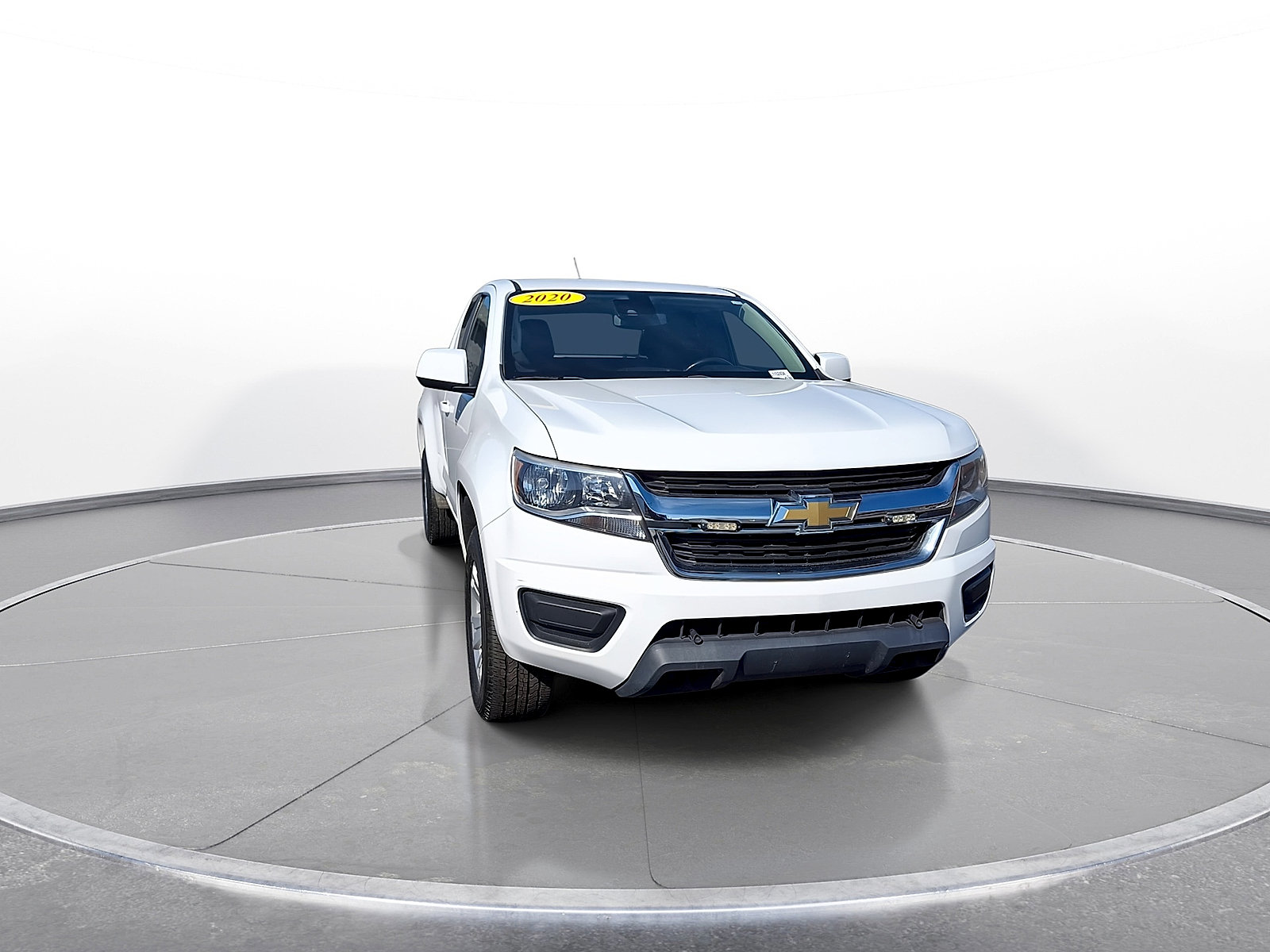 Used 2020 Chevrolet Colorado LT w/ Safety Package AWD/4WD image 3