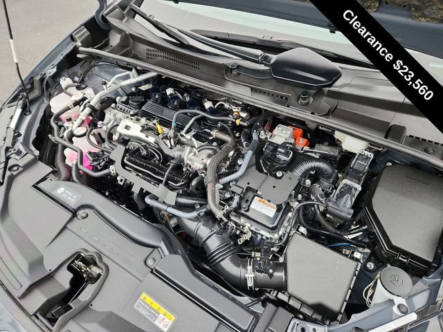 Used 2024 Toyota Prius LE image 14