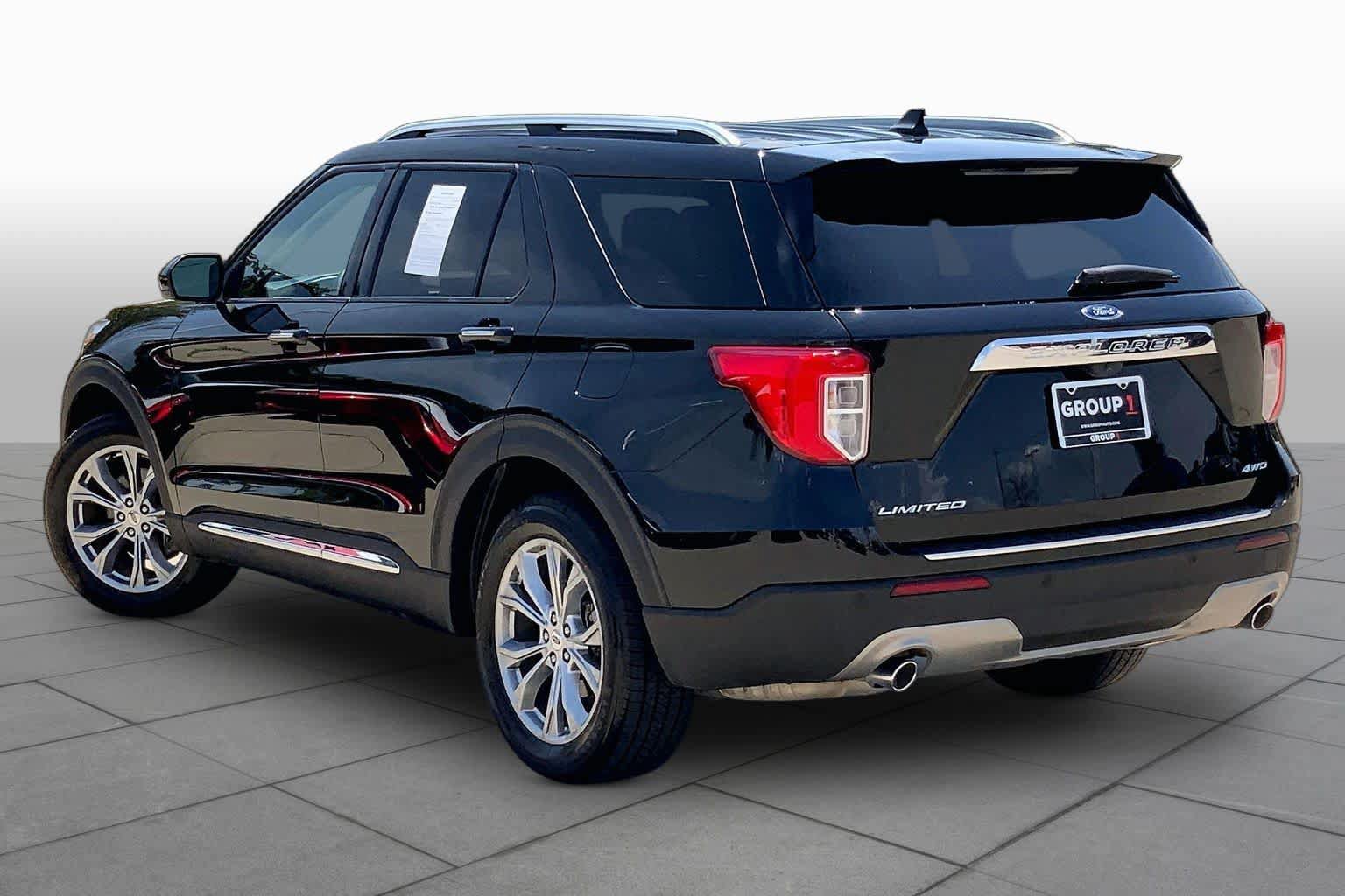 Used 2023 Ford Explorer Limited AWD/4WD image 12