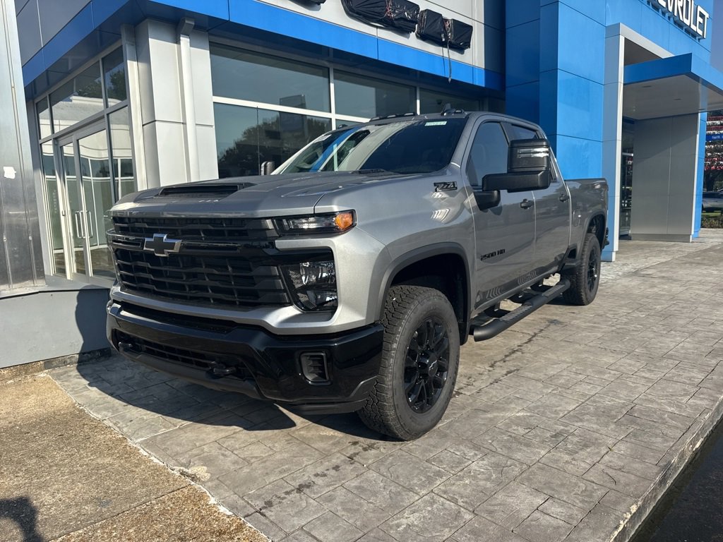 New 2025 Chevrolet Silverado 2500 Custom w/ Custom Blackout Package