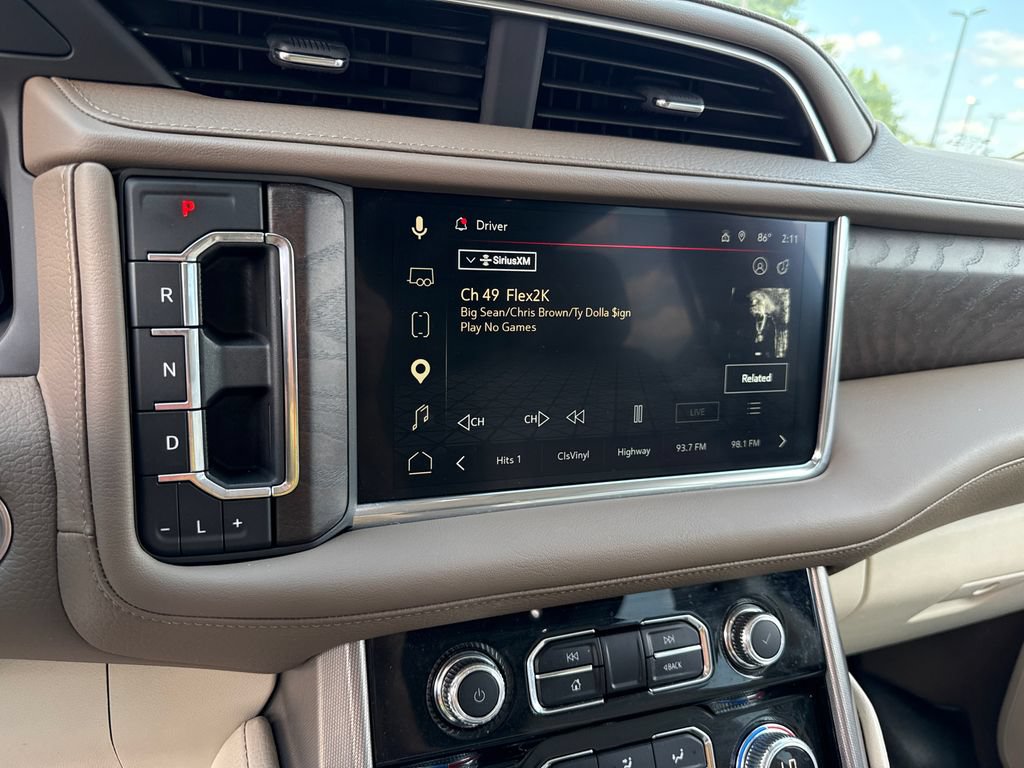 Used 2024 GMC Yukon XL Denali AWD/4WD image 31