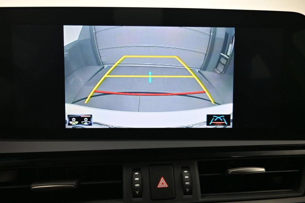 Used 2022 Lexus ES 300h w/ Premium Package FWD image 18