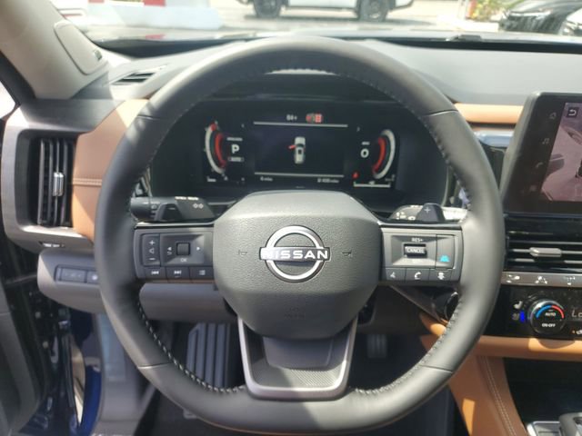 New 2026 Nissan Pathfinder Platinum image 11