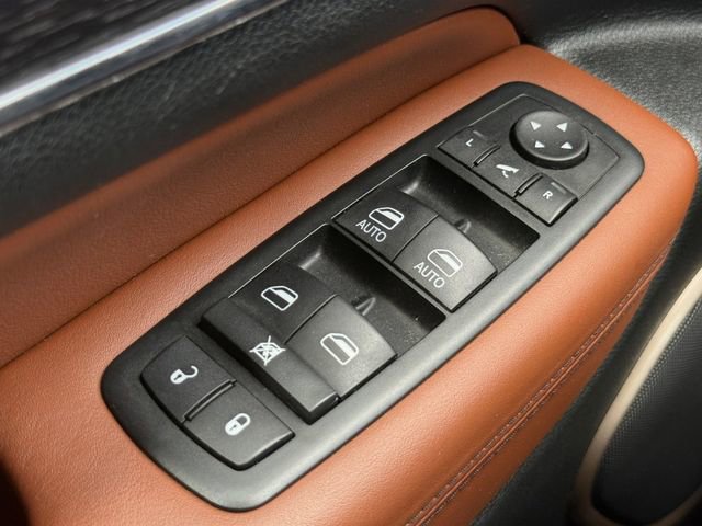 Used 2015 Jeep Grand Cherokee Summit AWD/4WD image 25