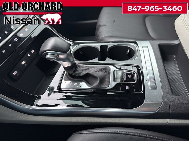 Used 2024 Kia Carnival EX FWD image 18