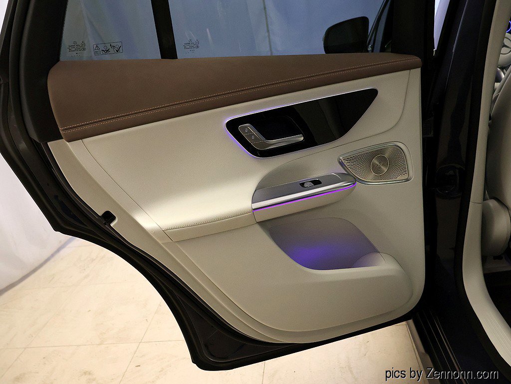 Used 2023 Mercedes-Benz EQE 350+ 4MATIC SUV w/ Exclusive Trim Package image 27