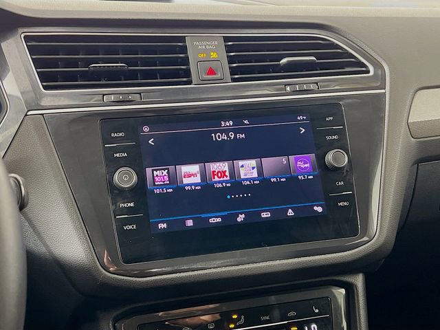 Used 2024 Volkswagen Tiguan SE image 17