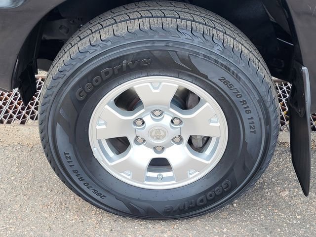 Used 2014 Toyota Tacoma 4x4 Double Cab w/ TRD Off-Road Package image 9