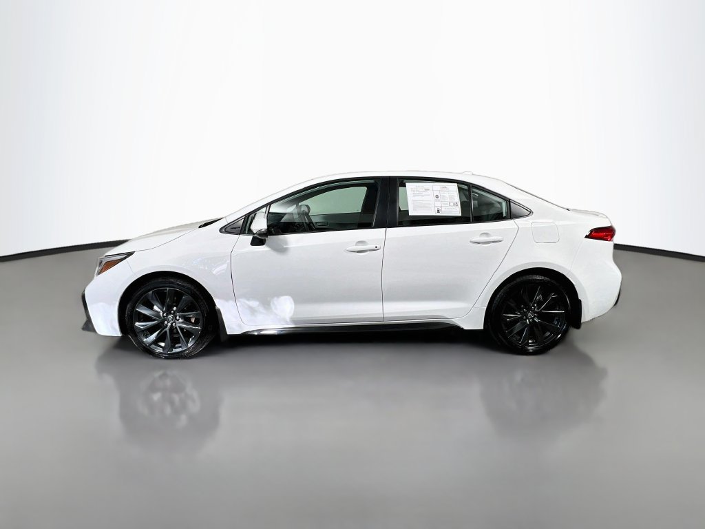 Used 2026 Toyota Corolla SE FWD image 6