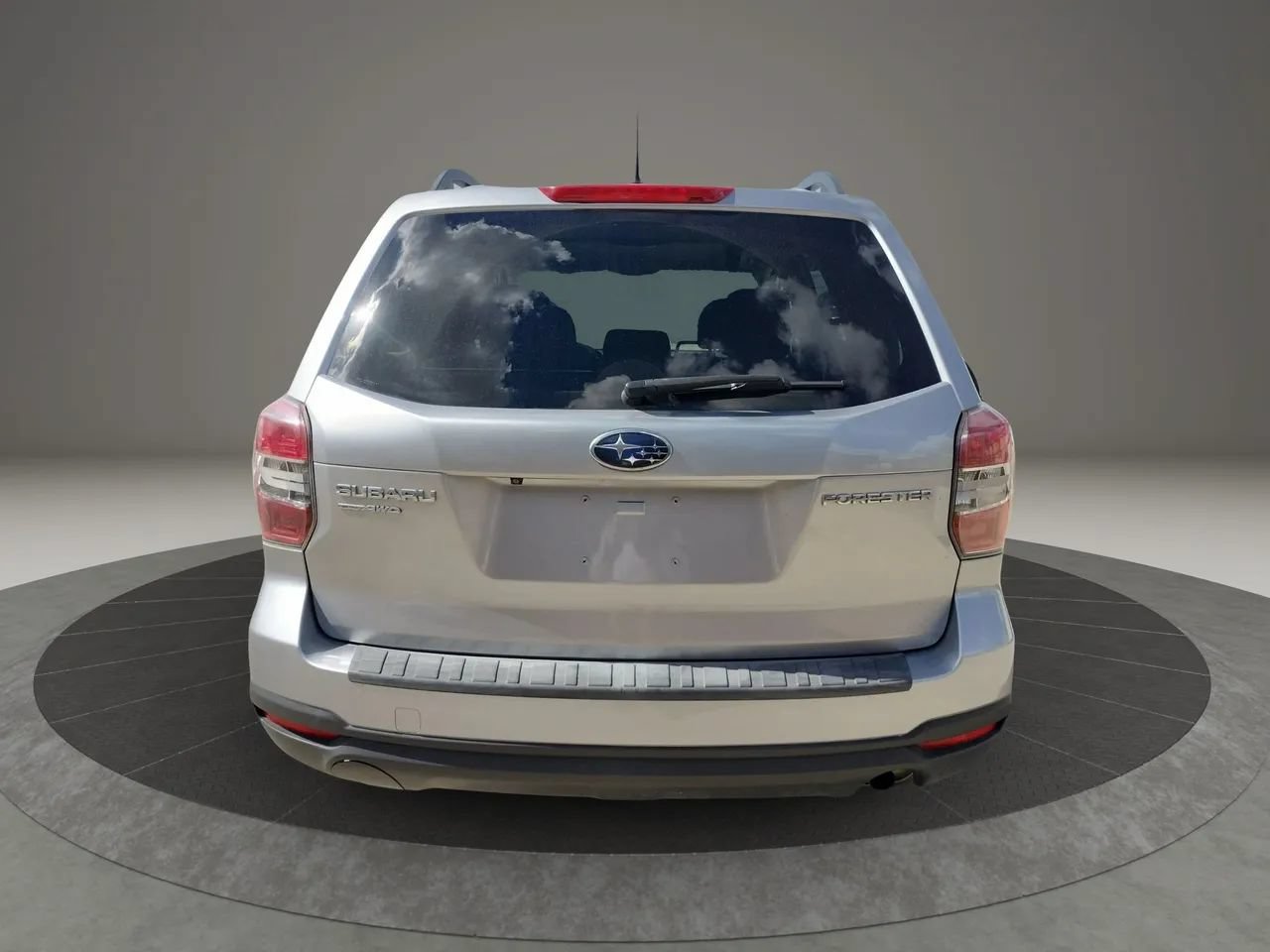 Used 2014 Subaru Forester 2.5i Premium AWD/4WD image 6