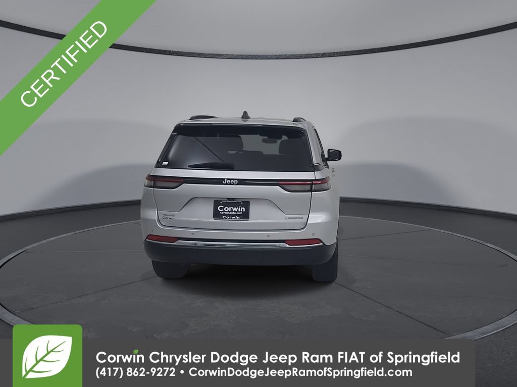Used 2023 Jeep Grand Cherokee Laredo AWD/4WD image 13