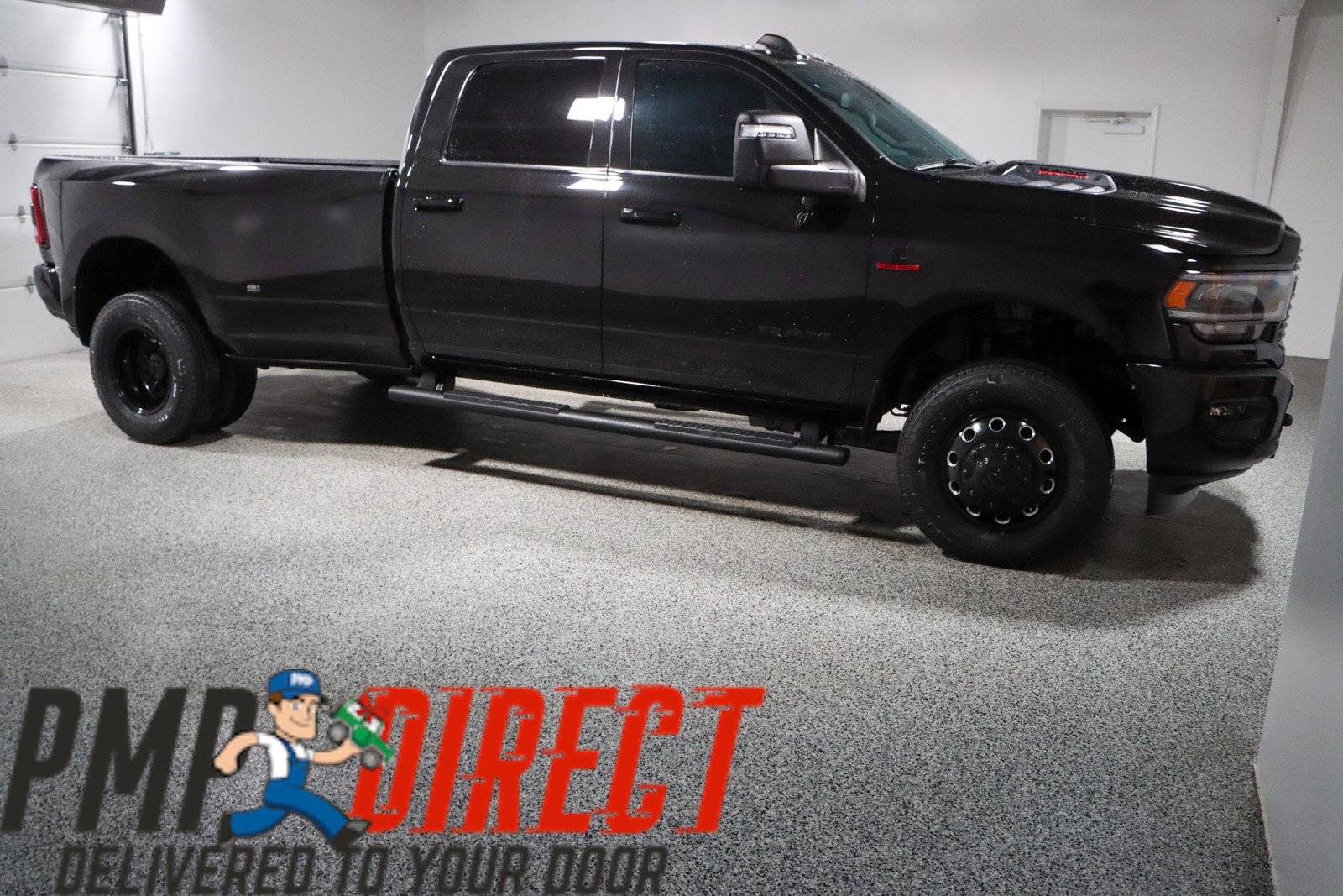Used 2024 RAM 3500 Laramie w/ Night Edition AWD/4WD image 6
