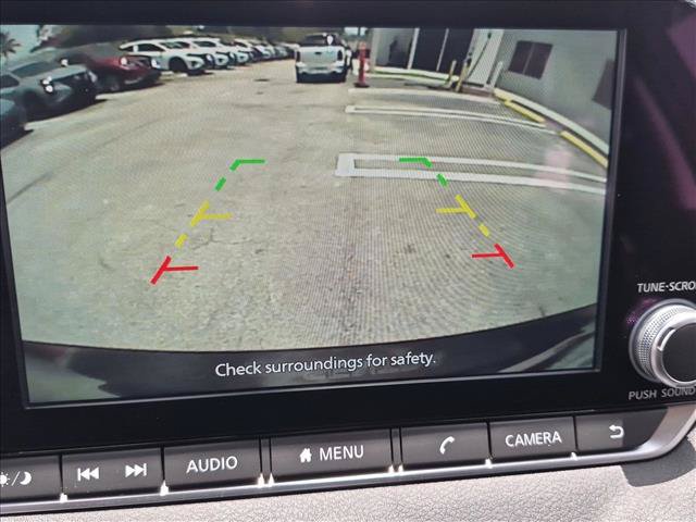 Used 2024 Nissan Sentra SV FWD image 13