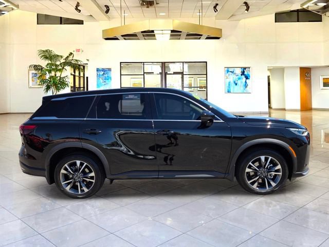 Certified 2026 INFINITI QX60 Pure w/ Cargo Package AWD/4WD image 4