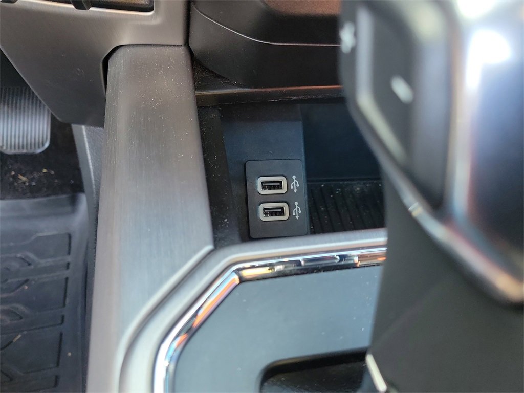 Used 2019 Ford F150 Platinum w/ Equipment Group 701A Luxury image 41