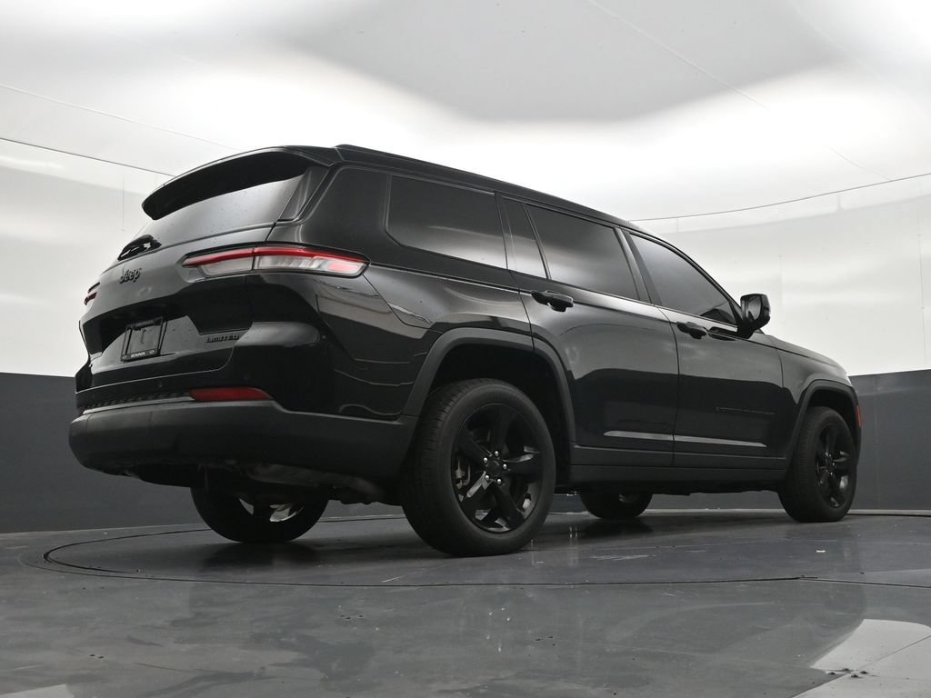 Used 2022 Jeep Grand Cherokee L Limited w/ Black Appearance Package RWD image 33